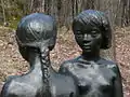 Les sœurs (Systrarna),sculpture de Nils Blomberg.