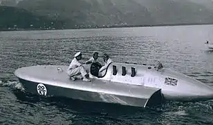 Campbell sur le lac Majeur en 1937 (à bord du Blue Bird K3)