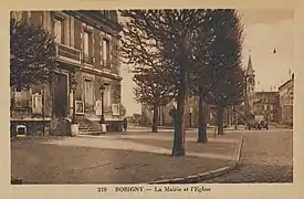 Ancienne mairie (Conservatoire Jean-Wiener) et église Saint-André de Bobigny.