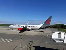Boeing 737-800 immatriculé 9A-ABC de la compagnie ETF Airways à Lorient le 13 avril 2022