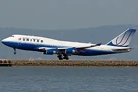 Boeing 747-451, United Airlines