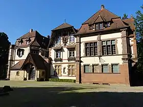 Château de la Leonardsau (actuel musée du Cheval et de l'Attelage)- façades, toitures, vestibule d'entrée, chambre alsacienne, salon 1900, grand salon- parc dans ses aménagements d'origine