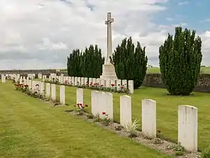 Le cimetière Bois-Carré Military Cemetery.