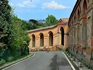 Le portico di San Luca dans la montée vers le sanctuaire.