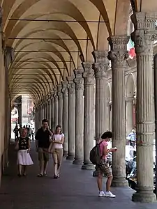 Galerie d'arcades.