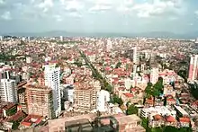 Vue d'une ville indienne très densément peuplée