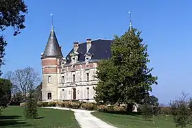 Le château de Rayne-Vigneau (mars 2012)