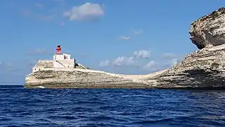 Le phare de la Madonetta à Bonifacio, en Corse-du-Sud.