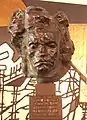 Antoine Bourdelle : Beethoven — en arrière-plan la peinture murale de Joseph Fassbender