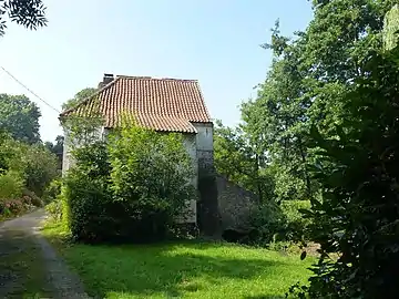 Le moulin à eau.