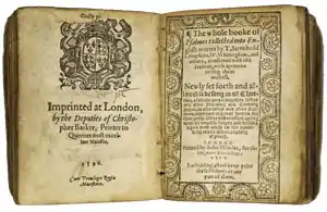 Livre imprimé en 1596 ouvert à la page de titre