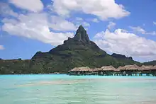 Lagon de Bora-Bora.