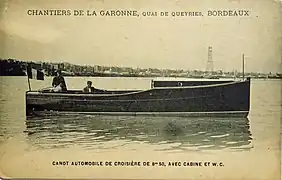 Canot automobile de croisière, construit par les Chantiers de la Garonne, vers 1900.