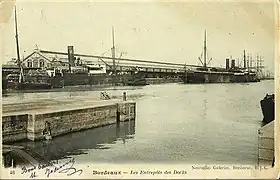 Les docks du 1er bassin entre 1900 et 1920.