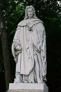 Montesquieu (1858), marbre, Bordeaux, place des Quinconces.