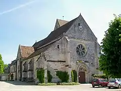 L'église Saint-Martin de Borest, vue depuis le nord-ouest.