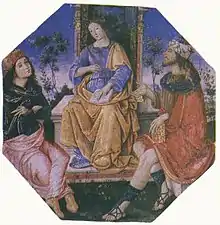 tableau Renaissance : une femme assise au centre, entourée de deux hommes, celui de droite est barbu