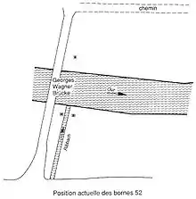 Trois bornes pour déterminer le point dans la rivière Our (bornes no 52)