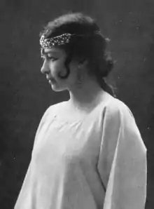 Description de l'image Bosse as Indra's daughter in A Dream Play.1907.png.