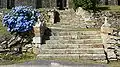 Escalier menant à l'église.