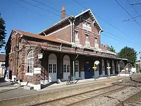 Gare de Bouchain et sa halle ferroviaire