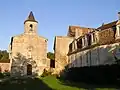 L'église de face et le château.