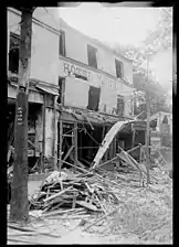 Les nos 51-53, boulevard Auguste-Blanqui après le bombardement du 2 juin 1918.