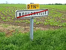 Sortie de Boulonville par la RD 11613.