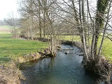 Le Boulou près du lieu-dit les Farges, à Paussac-et-Saint-Vivien.