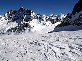 Vue des dents des Bouquetins depuis le col Collon.