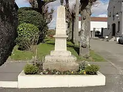 Monument aux morts.