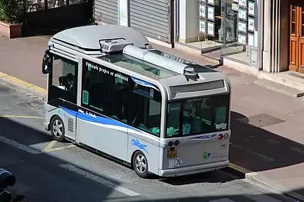 Le Microbus no 640 à Bourg-la-Reine, en 2012.