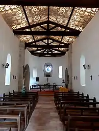 La nef restaurée de l'église Saint-Jean-Baptiste de Bouricos.