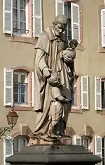 Statue de Vincent de Paul