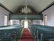 L'intérieur vu de l'autel.