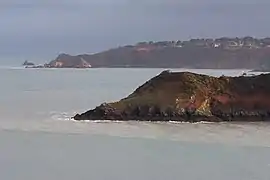 Bréhec (Plouha) au nord.