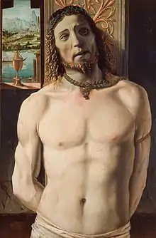 Image d'une peinture montrant le Christ, cheveux longs bouclés et portant une barbe, attaché à une colonne, mi-corps, torse nu, les mains derrière le dos, corde au cou. Sur le coté droit, une ciboire sur un rebord de fenêtre qui donne dans sur un décor de paysage lointain.