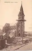 L'église en reconstruction (carte postale).