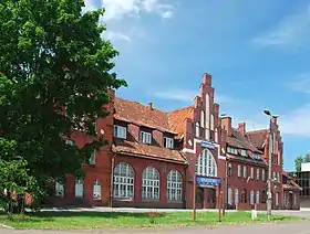 L'arrière de la gare de Braniewo.