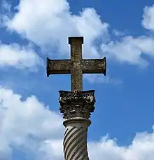 Détail de la croix du cimetière