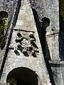 Gable plein du campanile de l'abbaye Saint-Pierre de Brantôme.