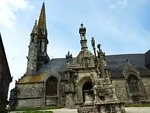 Calvaire et église Notre-Dame-et-Saint-Tugen