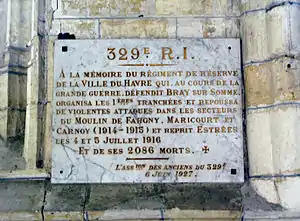 Plaque à la mémoire du 329e régiment d'infanterie, dans l'église.