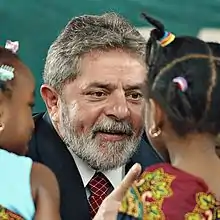 Gros plan sur le visage de Lula