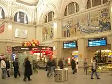 le hall de la gare