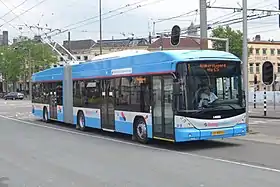 Trolleybus articulé, à Arnhem (Pays-Bas).