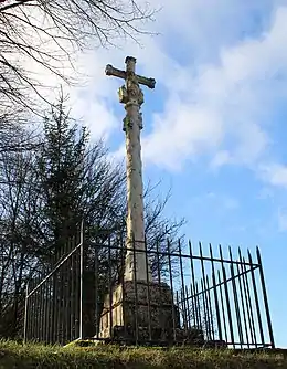 Croix de carrefour situé à Brennes-le-haut (classée Monument historique).