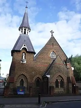 Image illustrative de l’article Église Saint-Jean-l'Évangéliste de Brentford