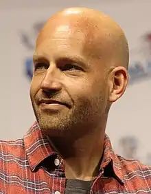 Description de l'image Bret Iwan GalaxyCon Raleigh 2021 (cropped).jpg.