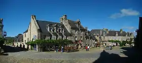 Place de l'Église et son puits